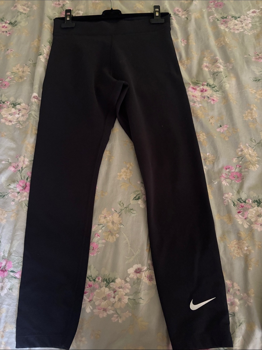 Nike Black Women’s Performance Leggings with White Swoosh